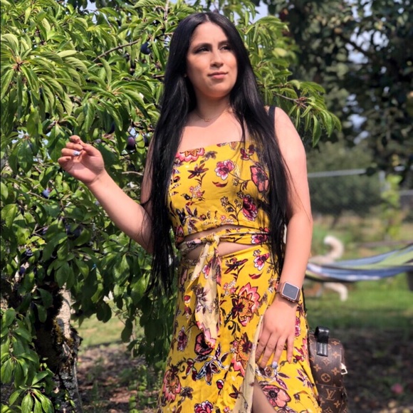 Meet your Posher, Erica - Picture 1 of 1